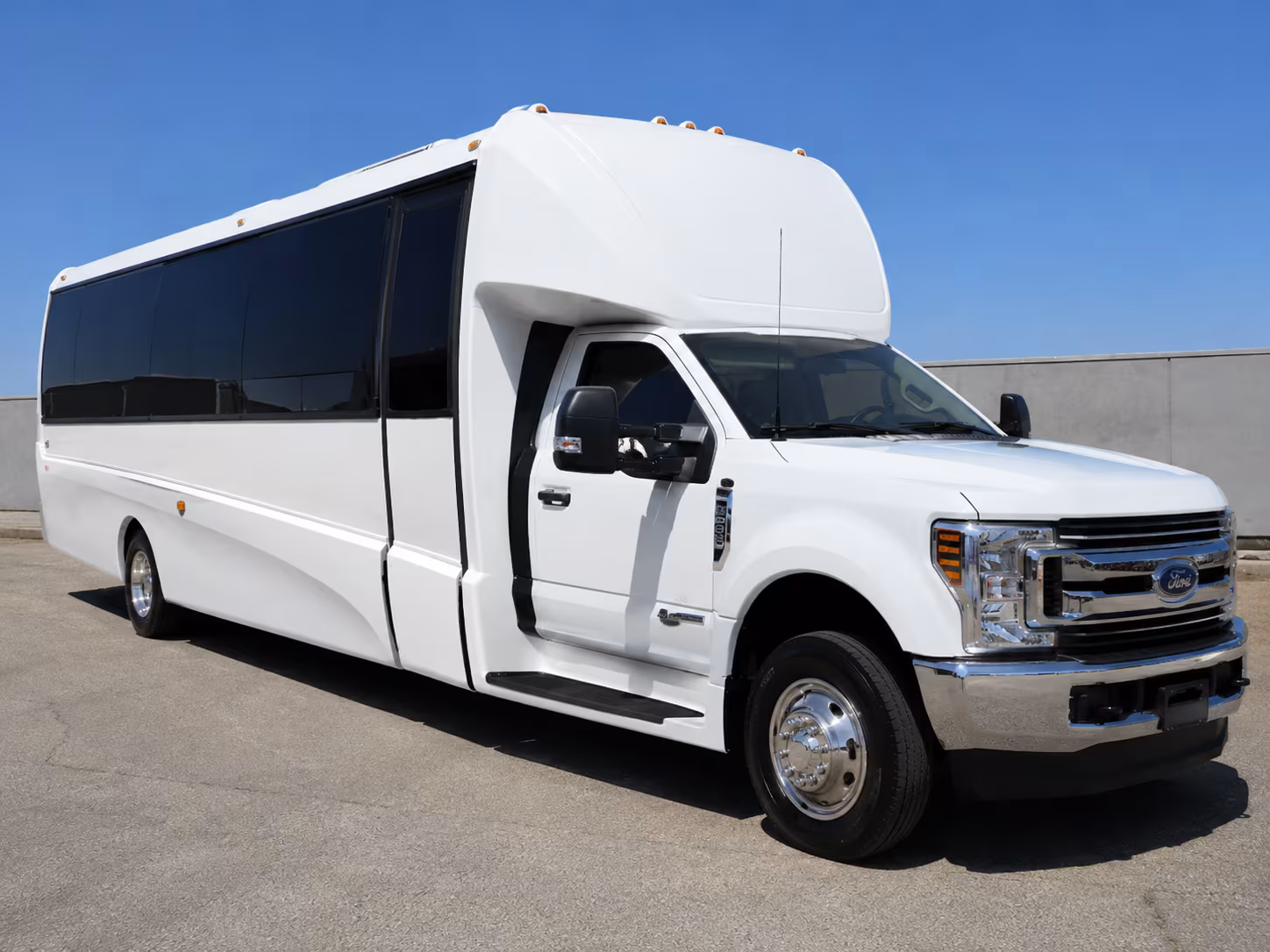 prom homecoming and school event buses in rocklin